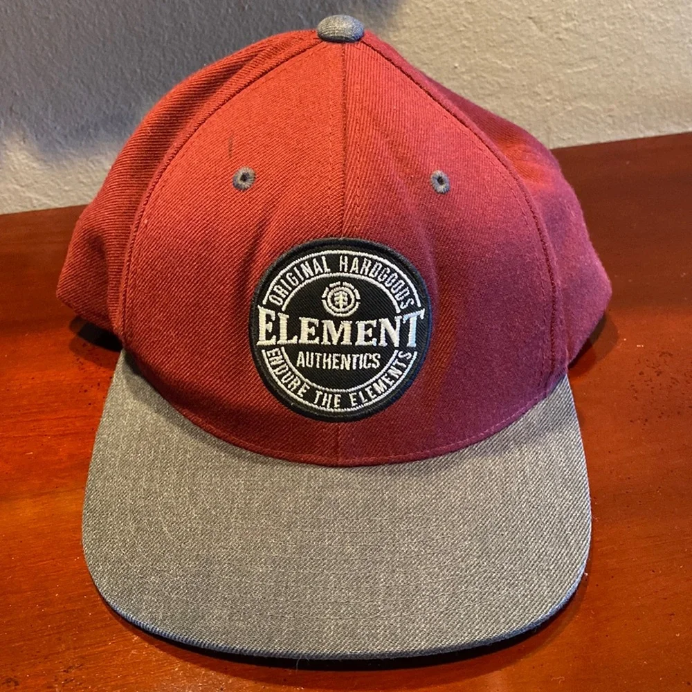 Element authentic cut2266P style MAHTIBAL burgundy and gray sizeOSFA